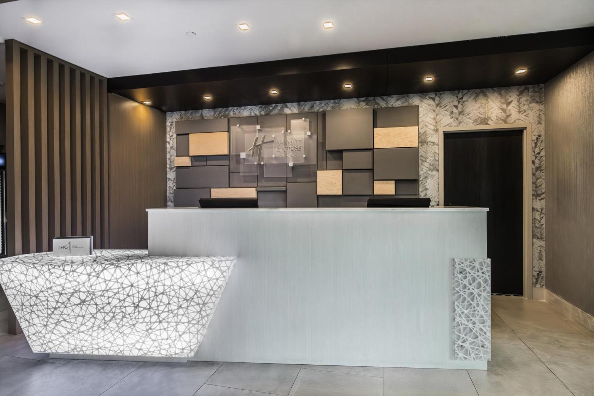 Holiday Inn Express & Suites - Toronto Airport South By Ihg Exteriér fotografie