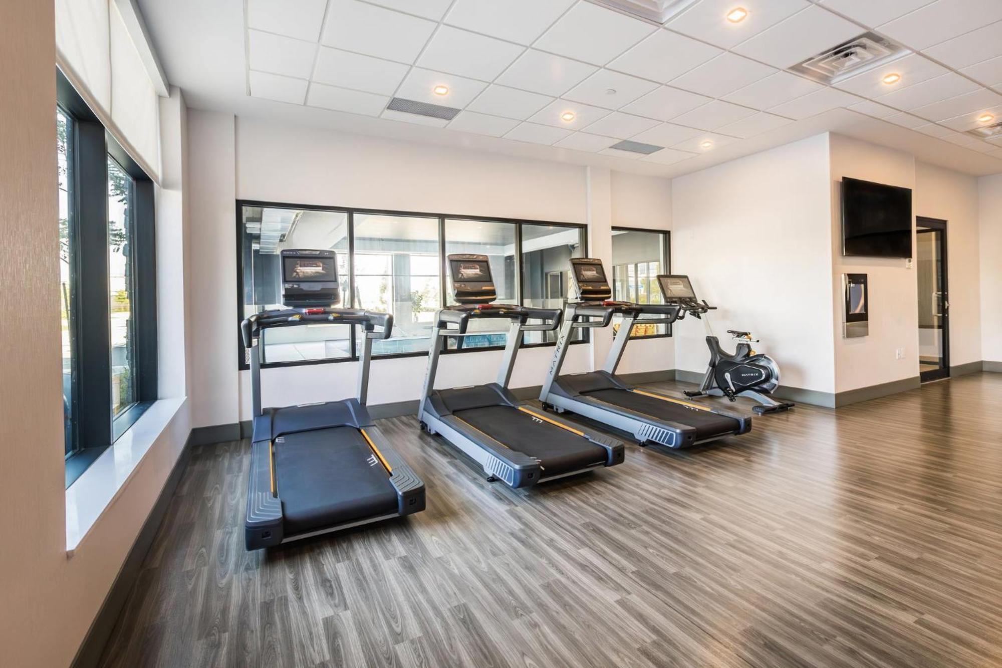 Holiday Inn Express & Suites - Toronto Airport South By Ihg Exteriér fotografie