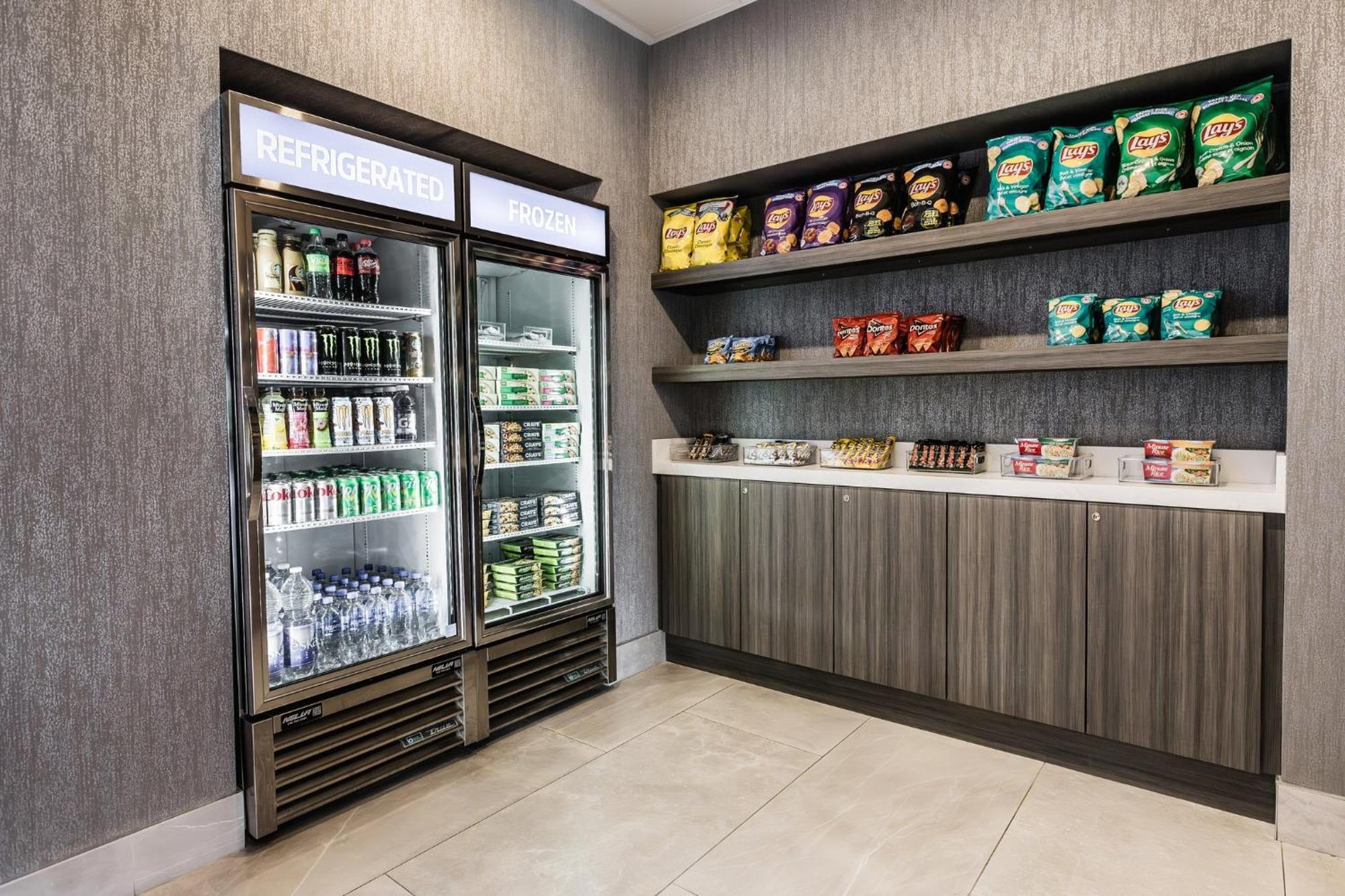 Holiday Inn Express & Suites - Toronto Airport South By Ihg Exteriér fotografie