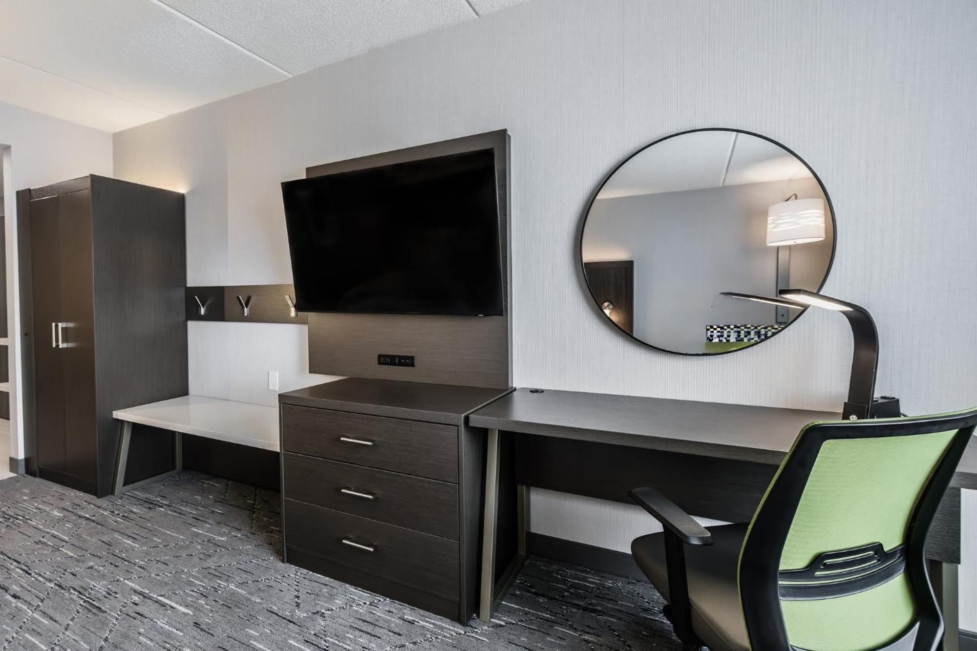 Holiday Inn Express & Suites - Toronto Airport South By Ihg Exteriér fotografie
